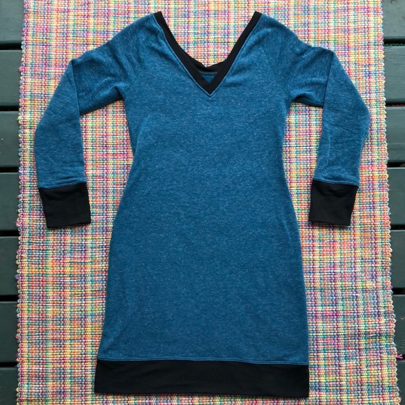 Stonewear Aria Reversible Sweater Dress - Picture 2 of 6